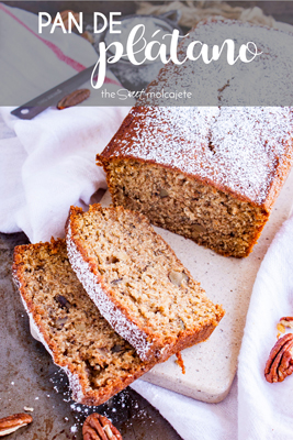 Aprende a hacer el más suave, poroso y humedito Pan de Plátano. Con esta receta fácil siempre obtendrás un riquísimo pan de plátano, y lo mejor de todo es que le puedes añadir casi lo que quieras: nueces, chocolatitos, arándanos, coco, nutella... ¡en serio, lo que quieras!